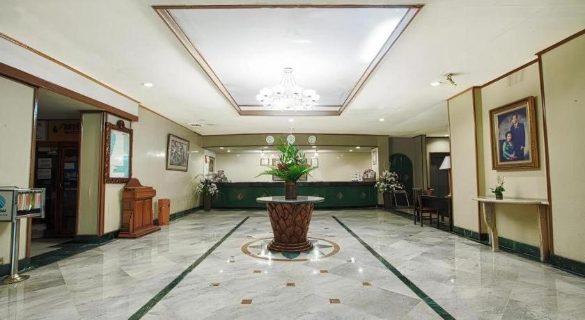Sahid Kawanua Hotel Manado Exterior foto